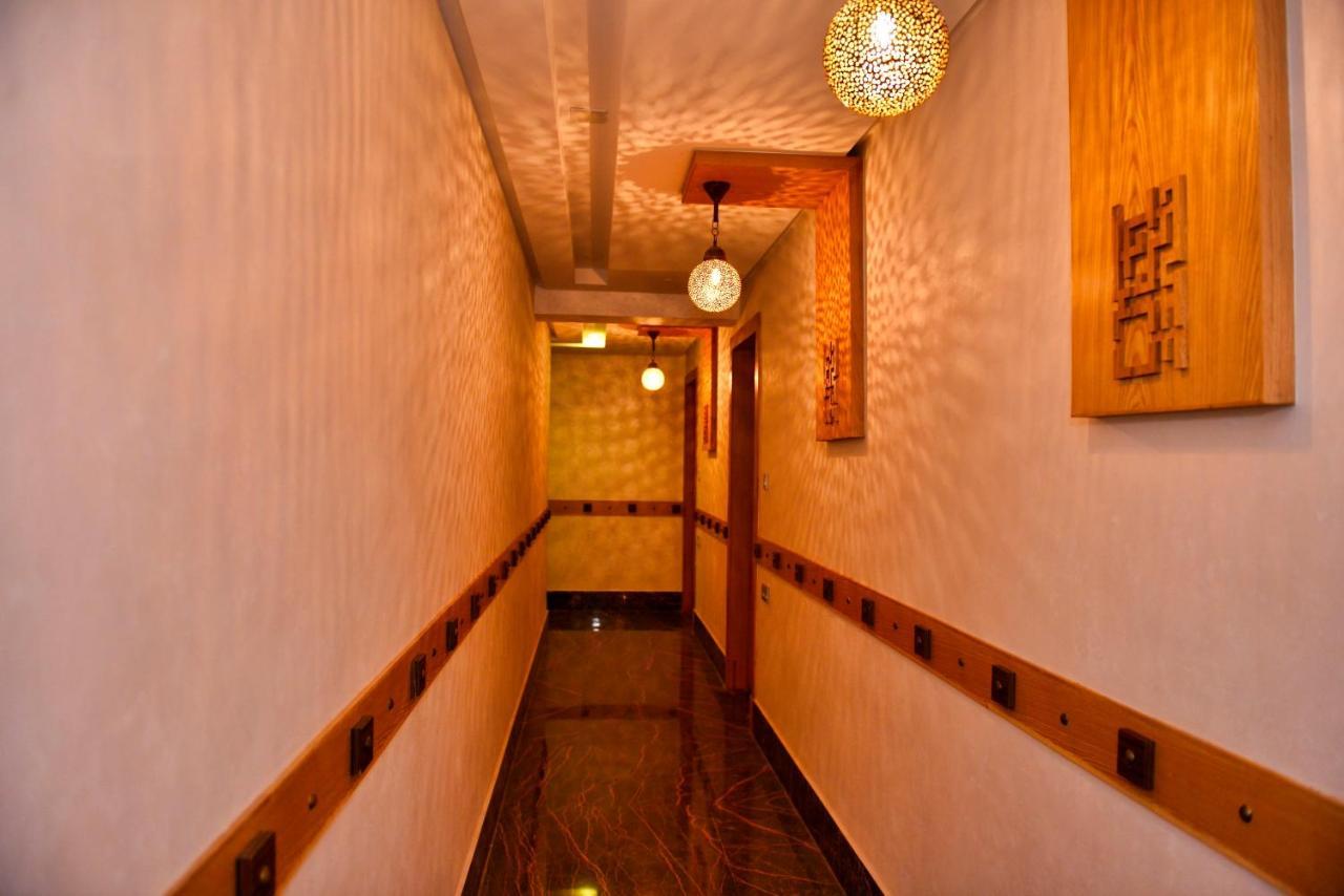 Appartement De Prestige Climatise A L'Hivernage 400M De La Gare Marrakesh Exterior photo